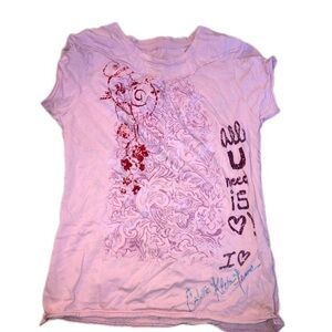 Pink and purple grunge top with a cute design